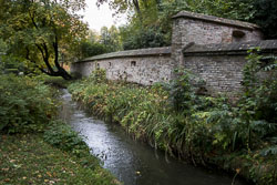 Stadtgraben am Roten Turm
