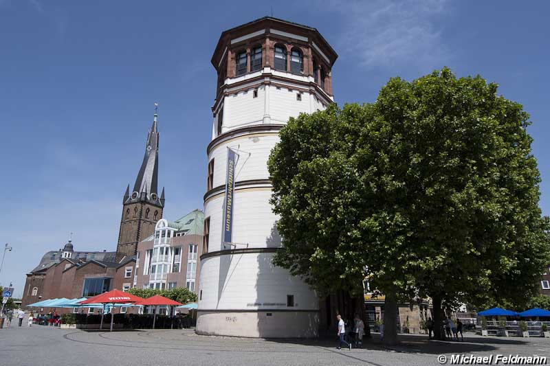 Schlossturm mit Schifffahrtsmuseum in Düsseldorf