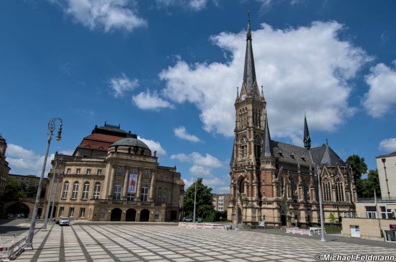 Chemnitz Theaterplatz mit Oper