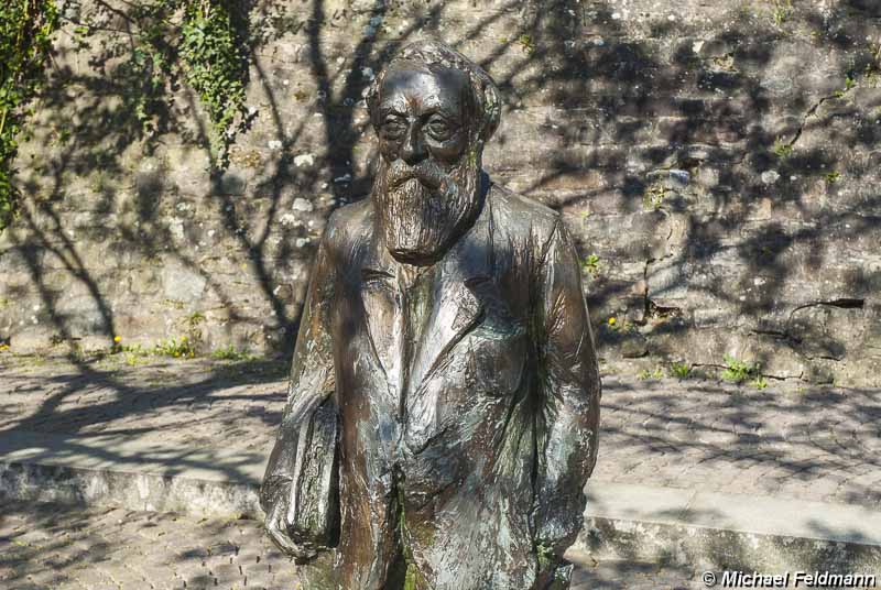 Martin Buber Statue