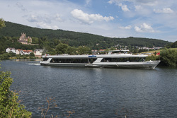 Ausflugsboot bei Neckarsteinach