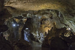 Sonnenbühl Karlshöhle