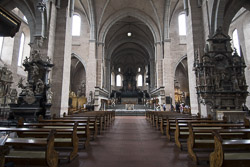 Innenraum des Trierer Doms St. Peter