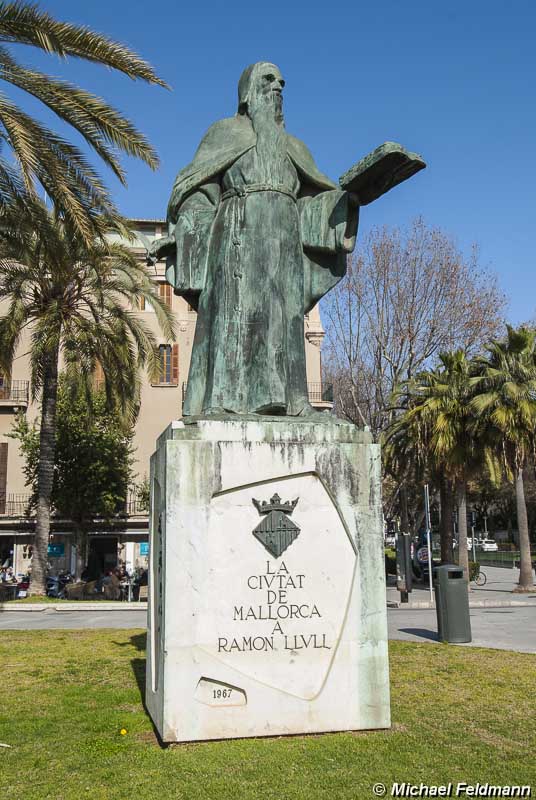 Statue Ramon Llull